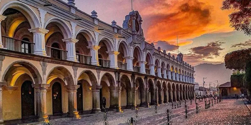 Antigua Walking Tour